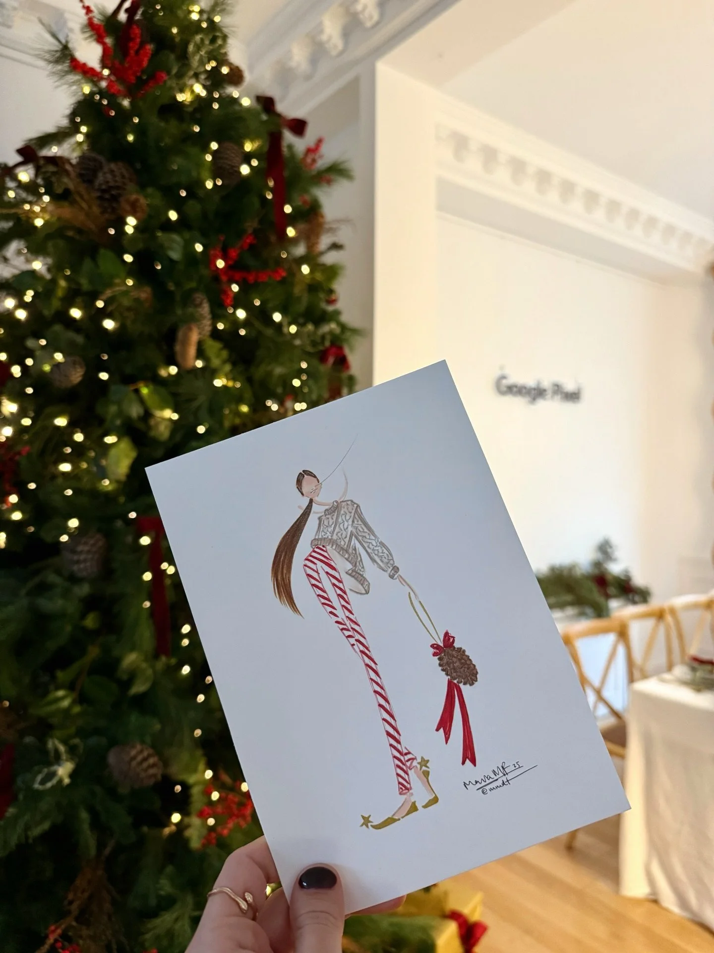 Una de esas ma&ntilde;anas para el recuerdo. Ilustrando para @googleespana , en un ambiente muy navide&ntilde;o y de un buen rollo impresionante! 🎄❤️ 

Hicimos un taller de fotograf&iacute;a con @sr_zeta para descubrir las maravillas de Google Pixel