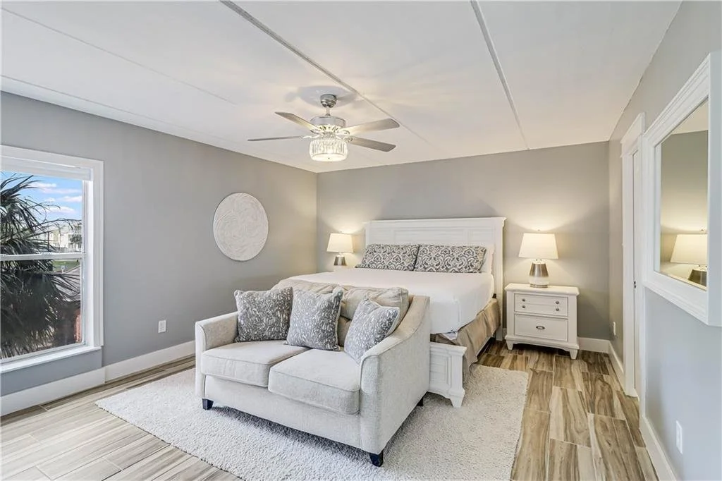 210 Casa Condos 24.jpeg