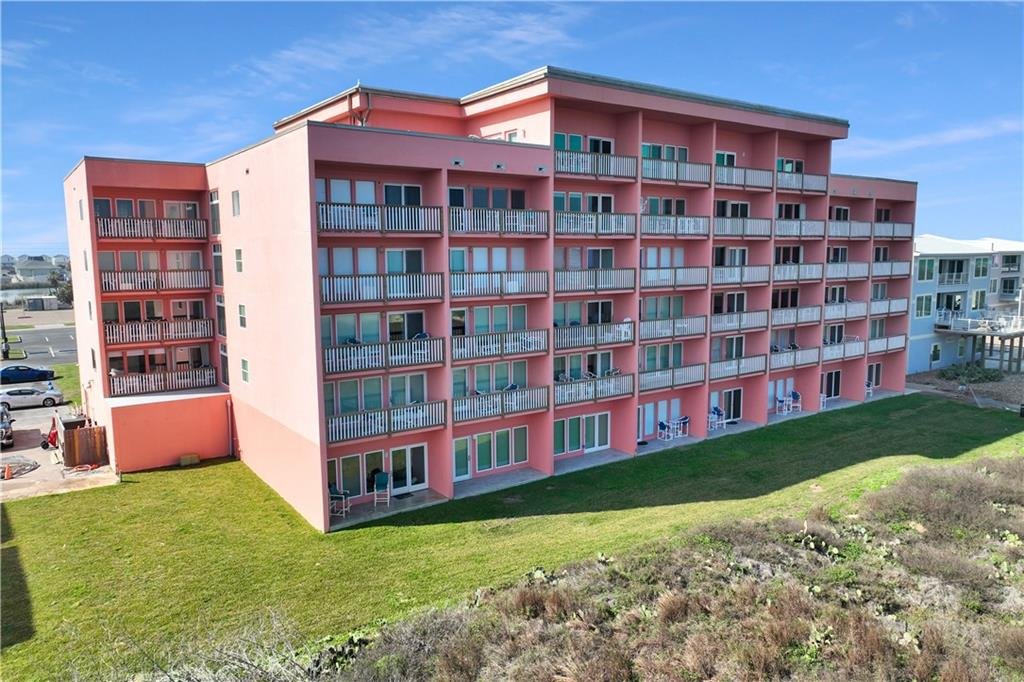 210 Casa Condos 29.jpeg