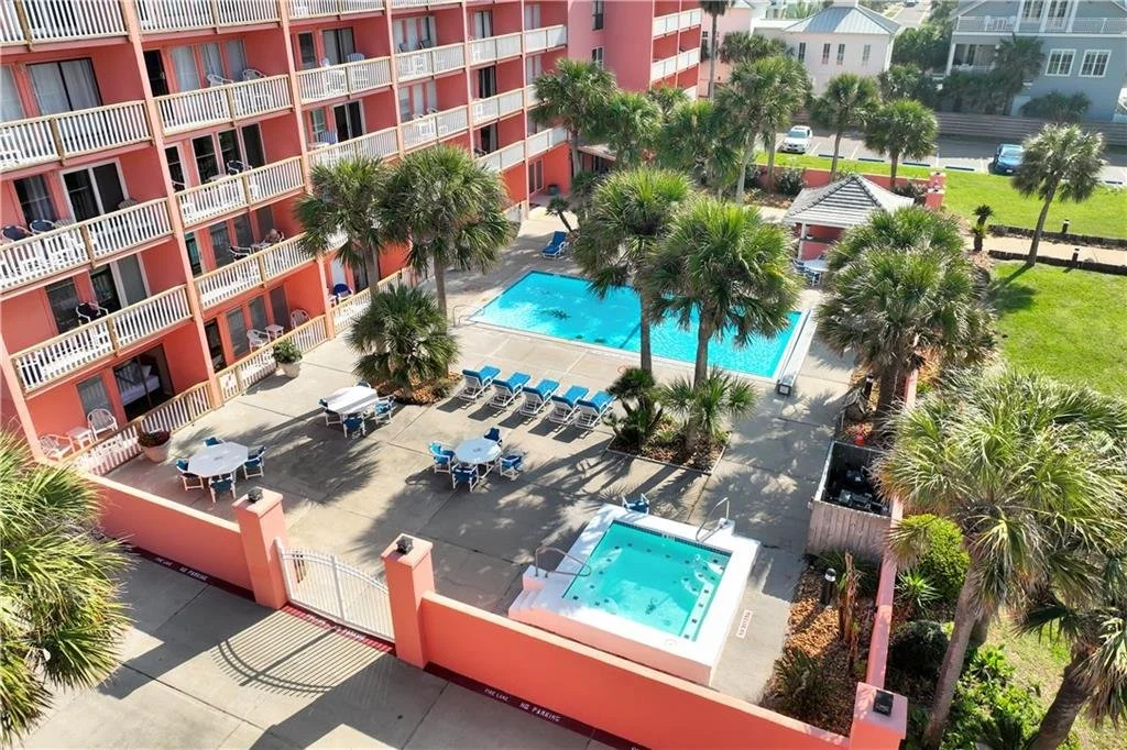 210 Casa Condos 33.jpeg