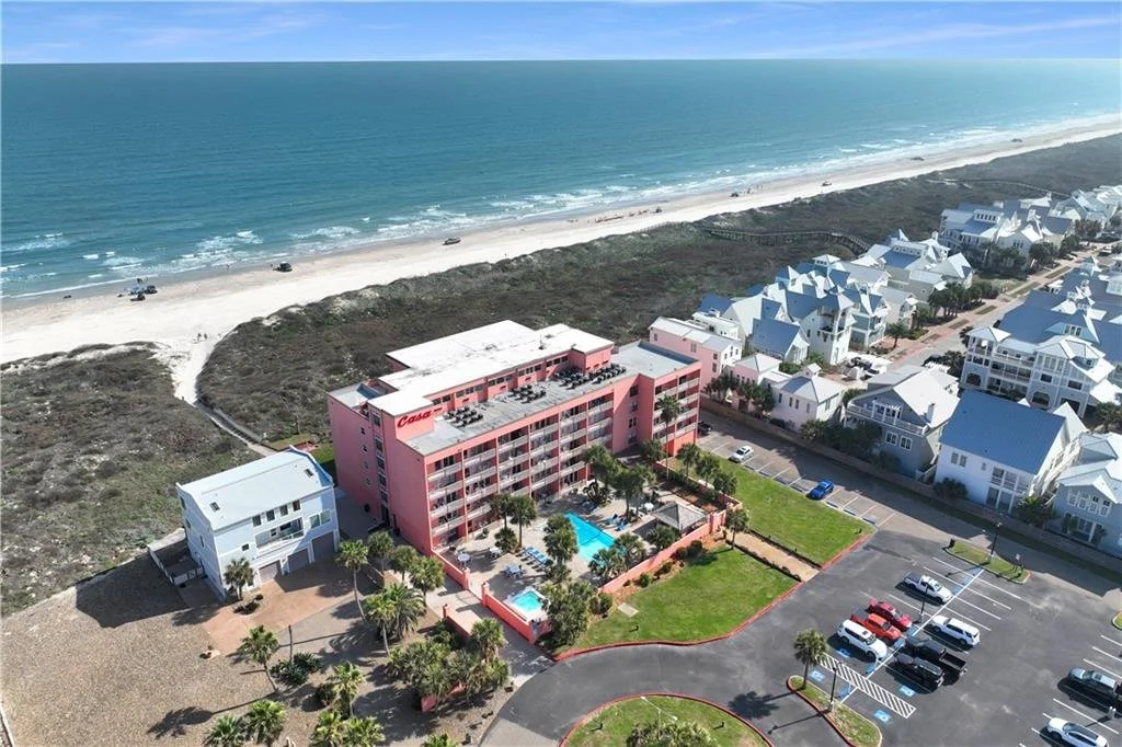 210 Casa Condos 34.jpeg