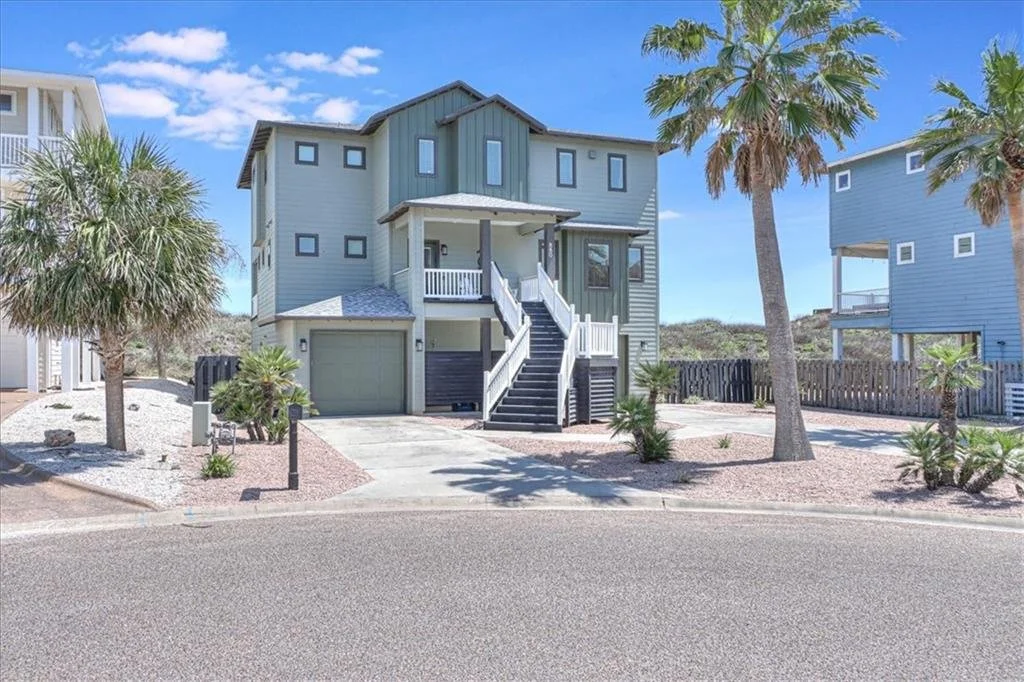 880 Oceanside 2.jpeg