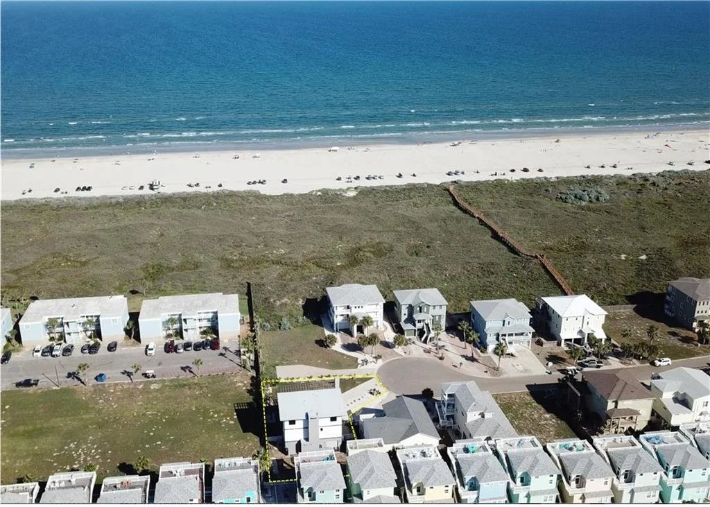 887 Oceanside Dr 40.jpg