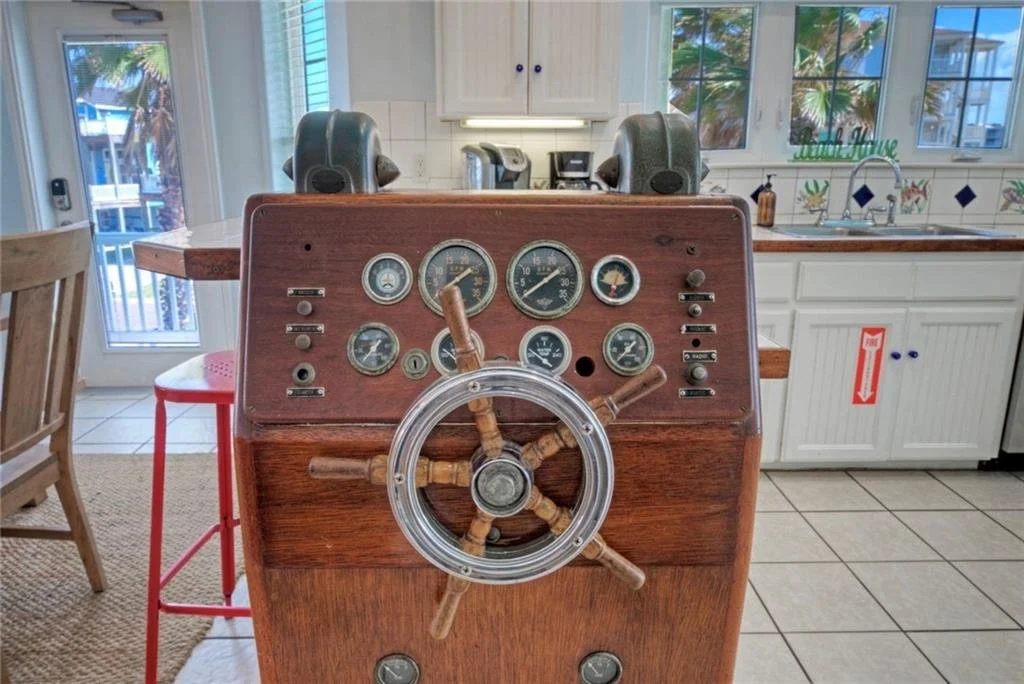 684 Anchor Dr 15.jpg
