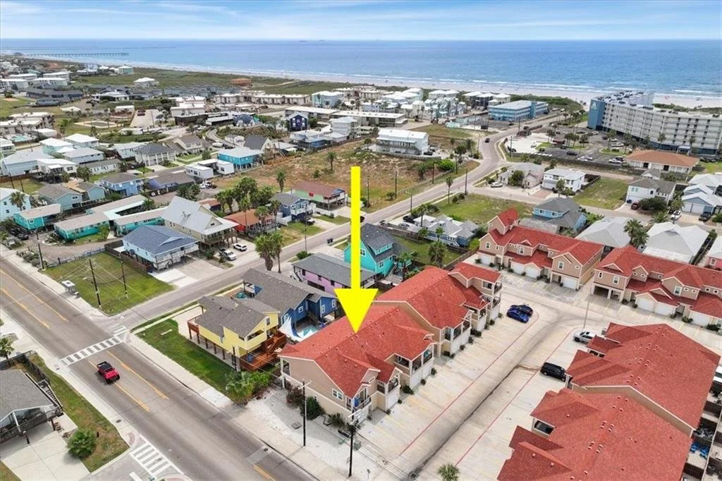 102 Beachside 1.jpg