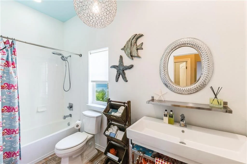 833 Oceanside Dr 25.jpg