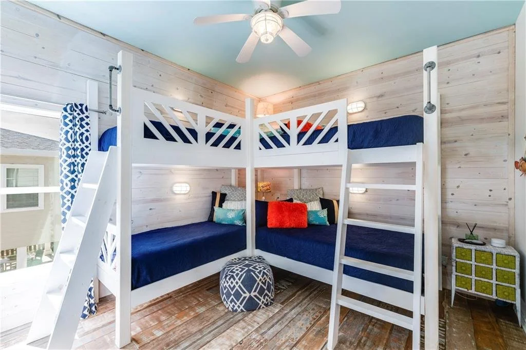 833 Oceanside Dr 26.jpg