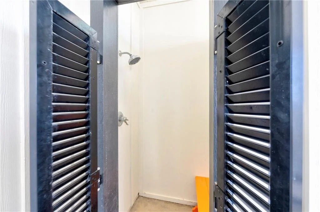 833 Oceanside Dr 37.jpg