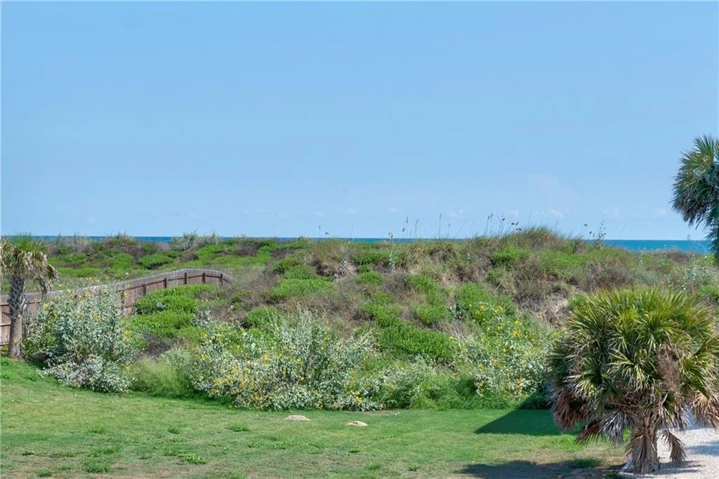 833 Oceanside Dr 39.jpg