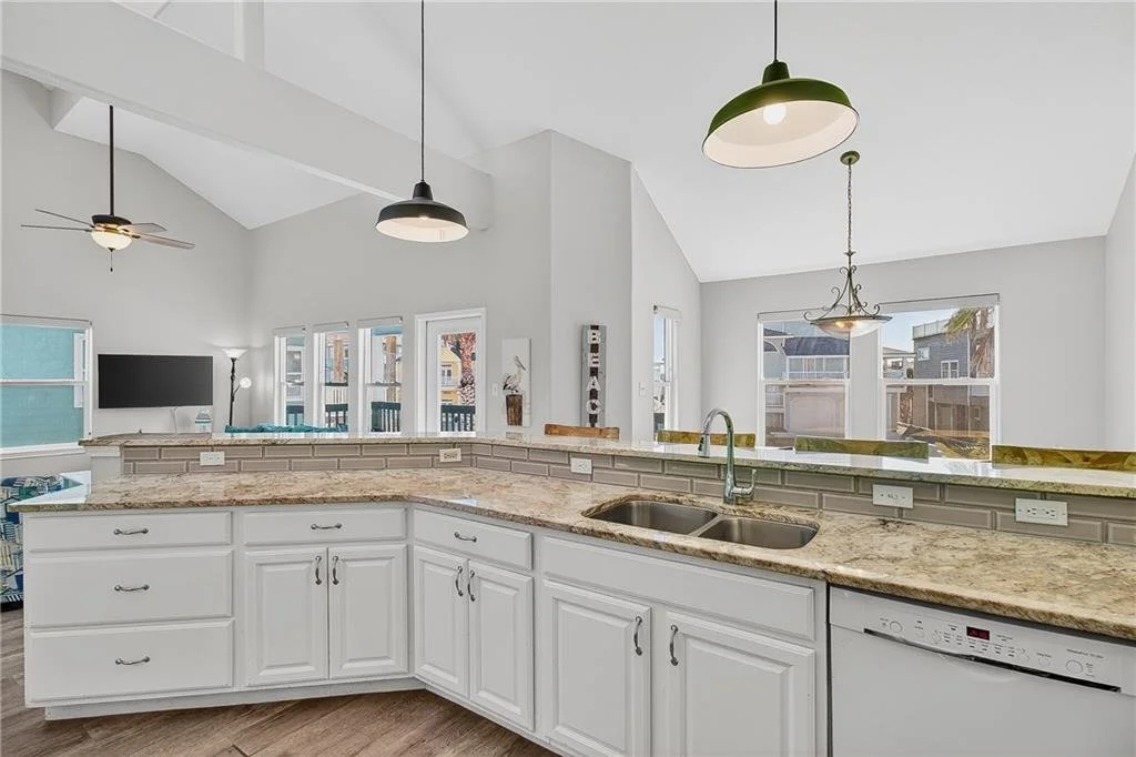 657 Anchor Dr 11.jpg