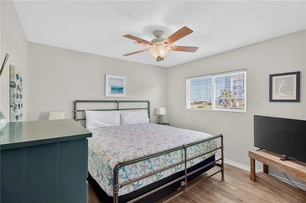 657 Anchor Dr 30.jpg