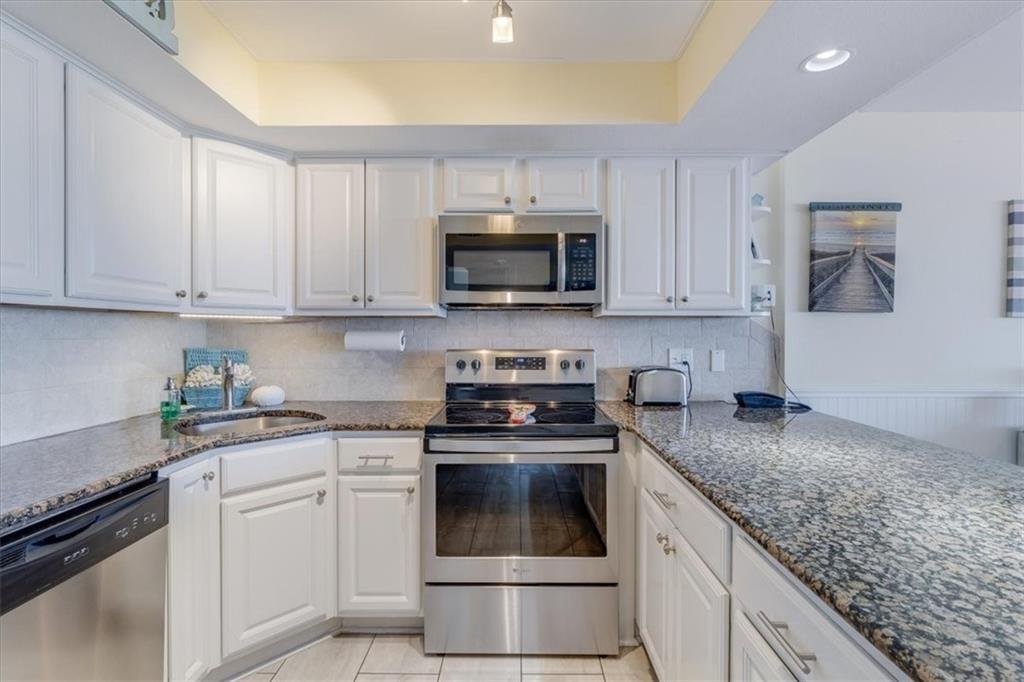 604 Gulf Shores Condo 10.jpg