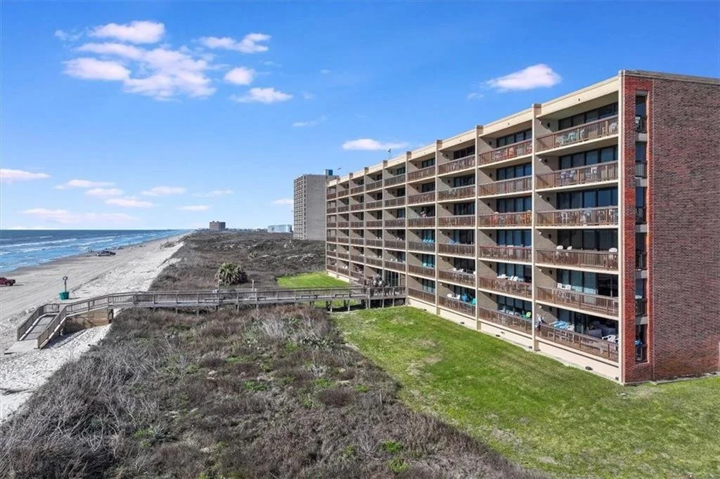 604 Gulf Shores Condo 39.jpg