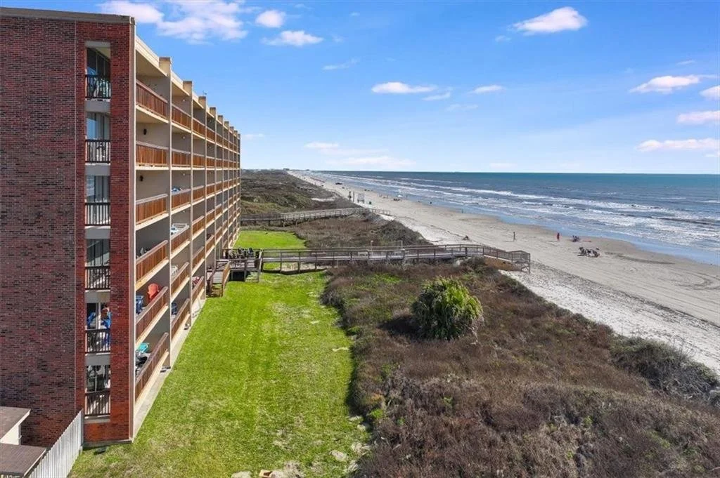 604 Gulf Shores Condo 40.jpg