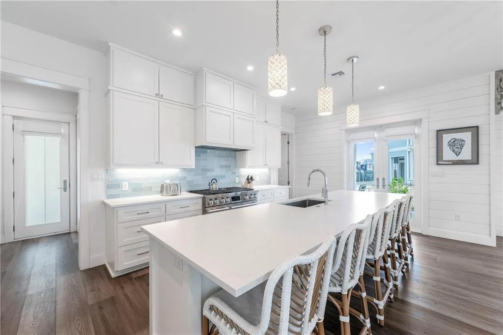 580 South Shore Dr 15.jpg