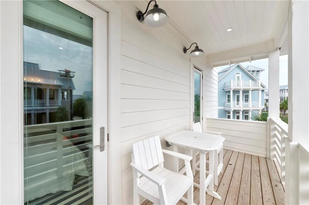 580 South Shore Dr 26.jpg