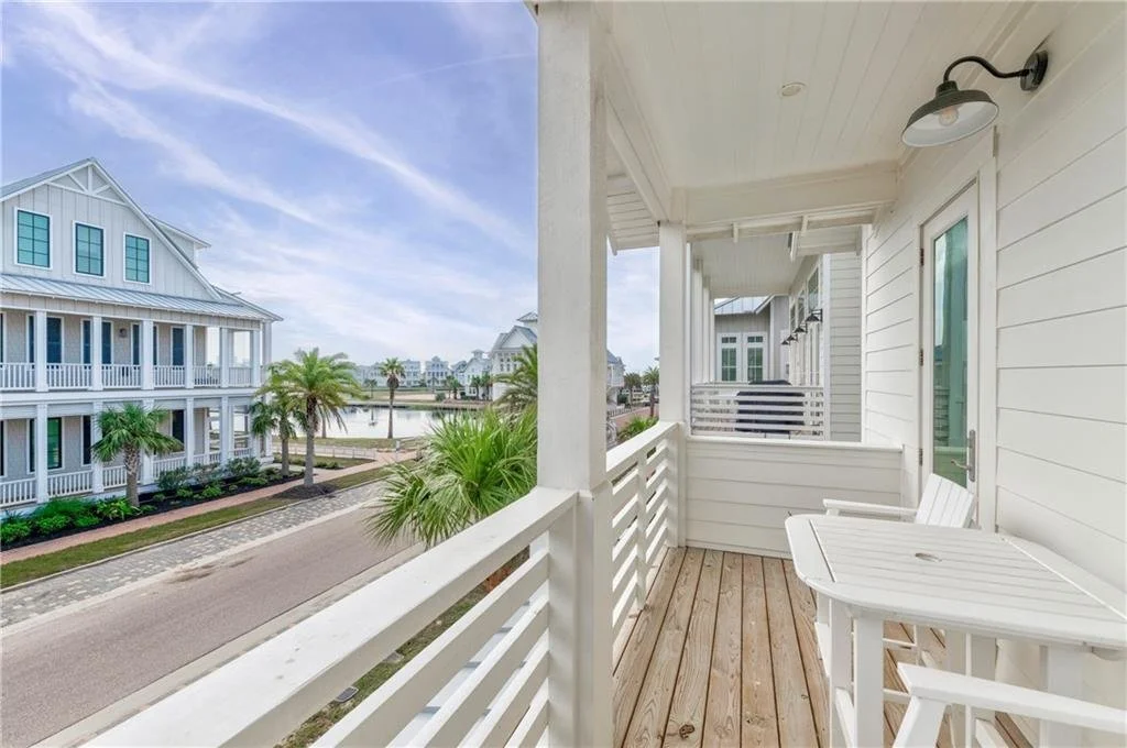 580 South Shore Dr 27.jpg