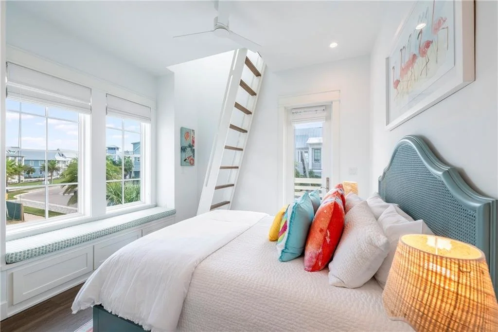 580 South Shore Dr 28.jpg