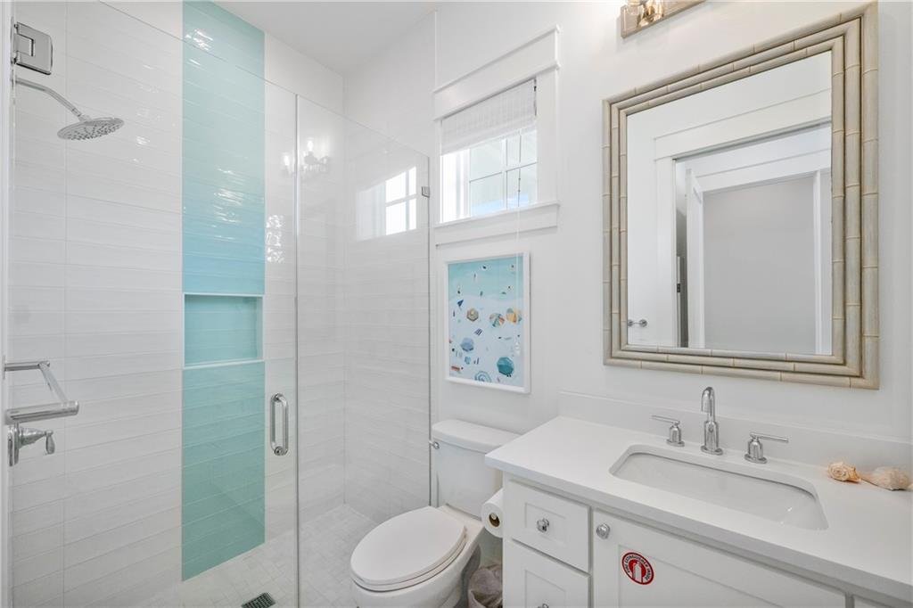 580 South Shore Dr 29.jpg