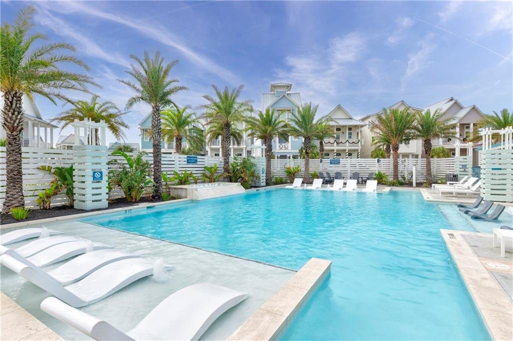 580 South Shore Dr 34.jpg