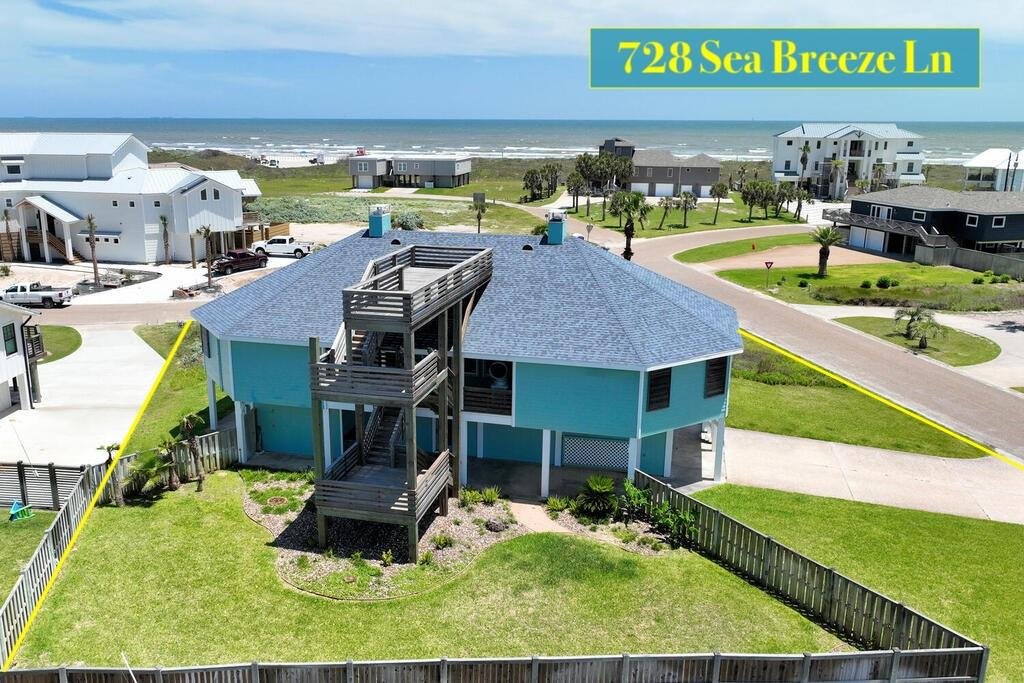 728 Sea Breeze Ln 1.jpg