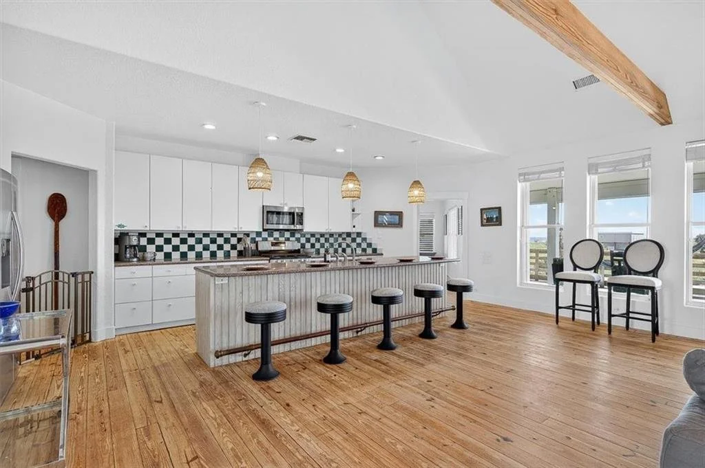 728 Sea Breeze Ln 8.jpg