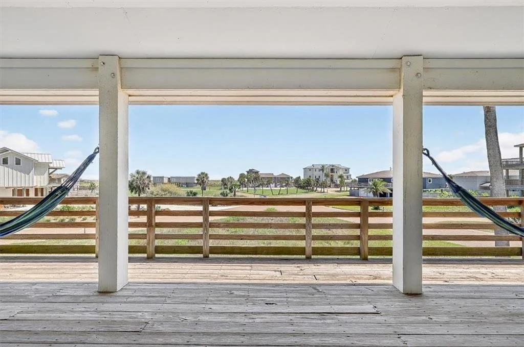 728 Sea Breeze Ln 12.jpg