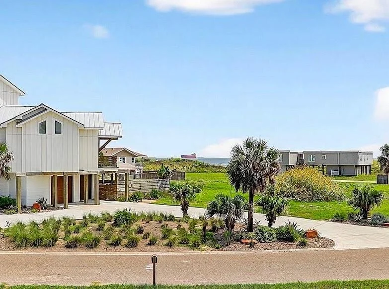 728 Sea Breeze Ln 16.jpg