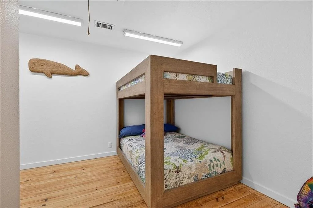 728 Sea Breeze Ln 27.jpg