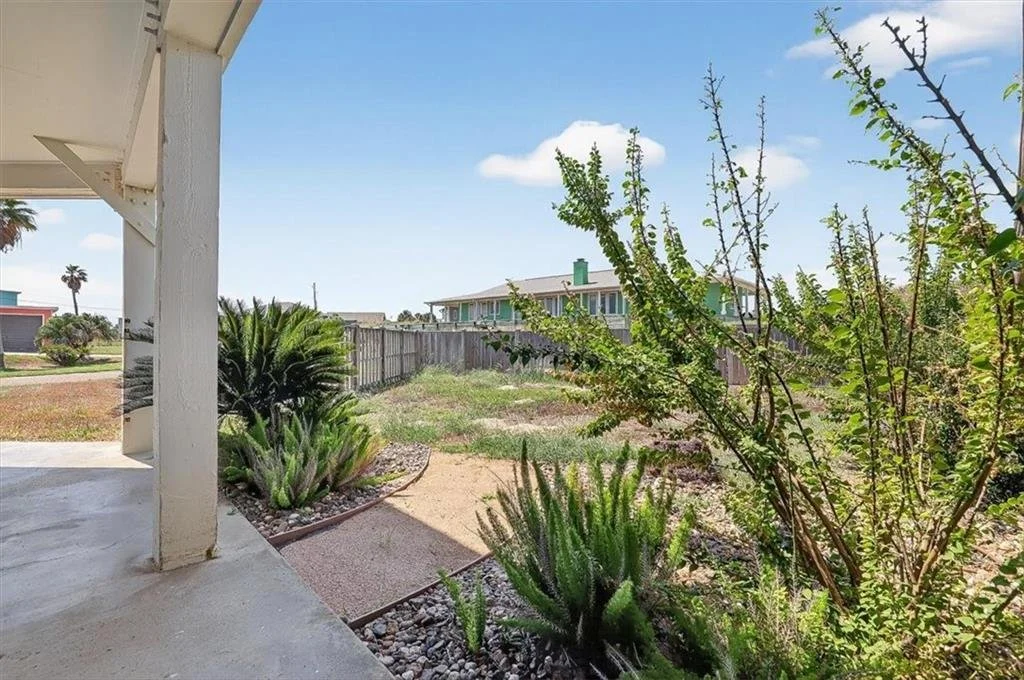 728 Sea Breeze Ln 34.jpg