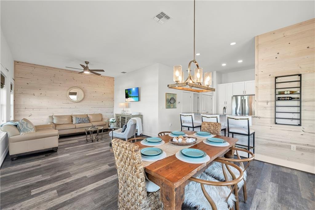 230 Port Lavaca 11.jpg