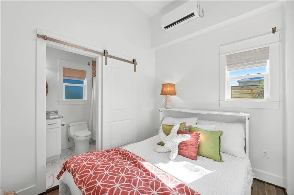 230 Port Lavaca 24.jpg