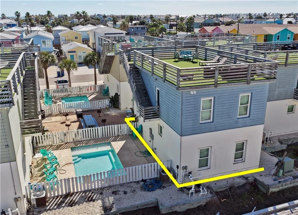 Terrace Landing, Unit 6, 310 E 10th St