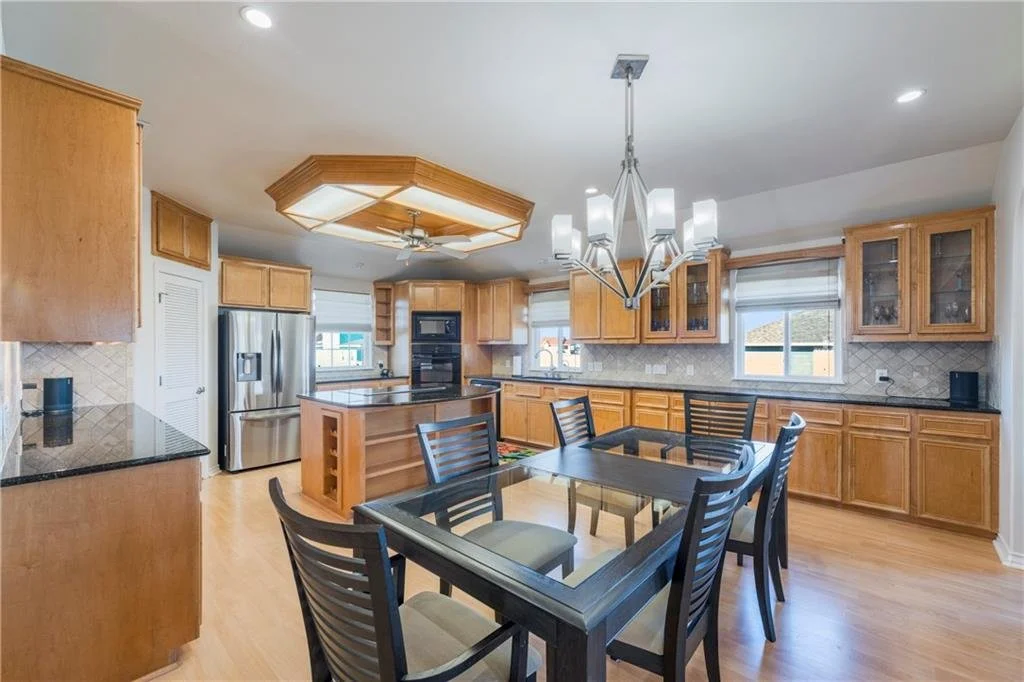 1813 Palisades 10.jpg