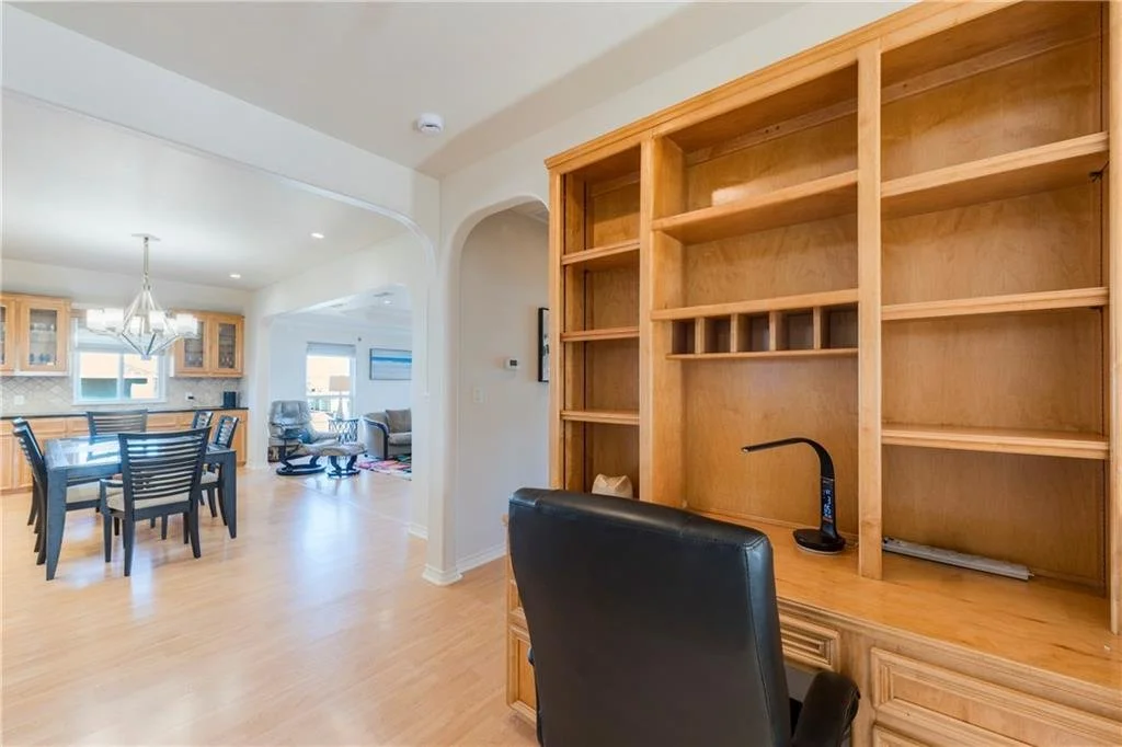 1813 Palisades 12.jpg