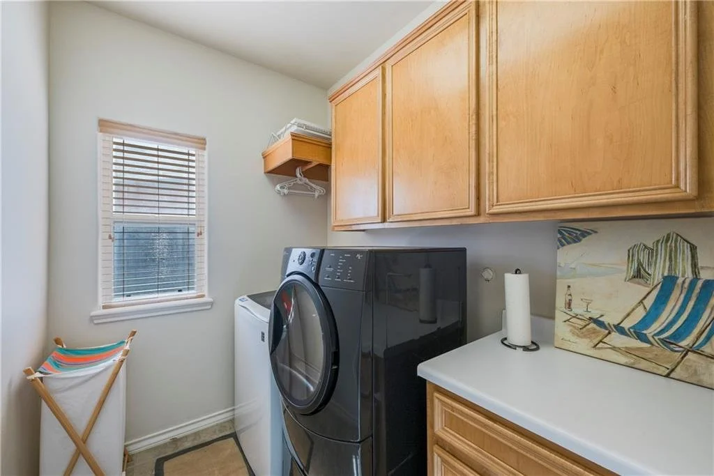 1813 Palisades 23.jpg