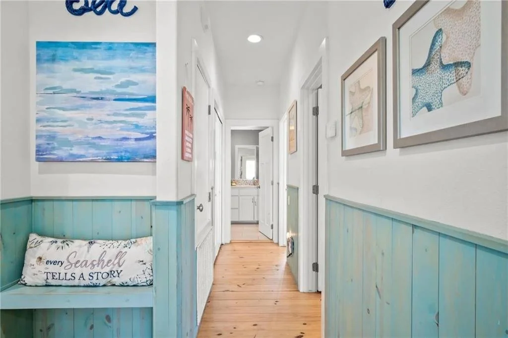 61 Village Walk 4.jpg