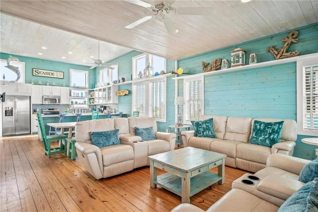 61 Village Walk 9.jpg