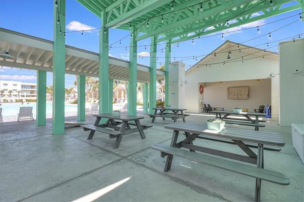 701 Silverleaf 14.jpg