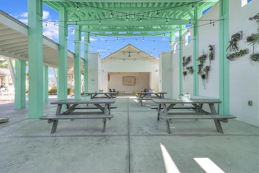 701 Silverleaf 15.jpg