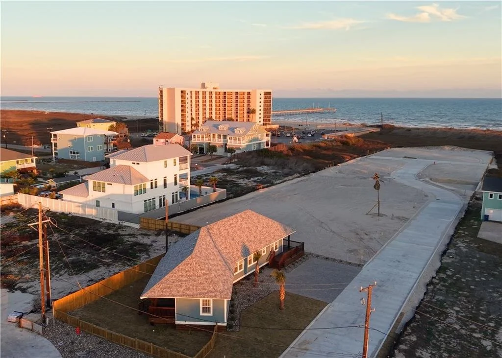 701 Chapman Cove 5.jpg