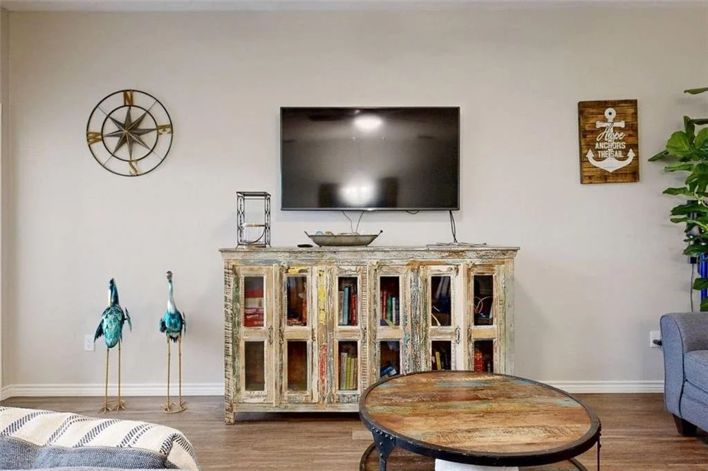 302 Beachside Townhomes 7.jpg