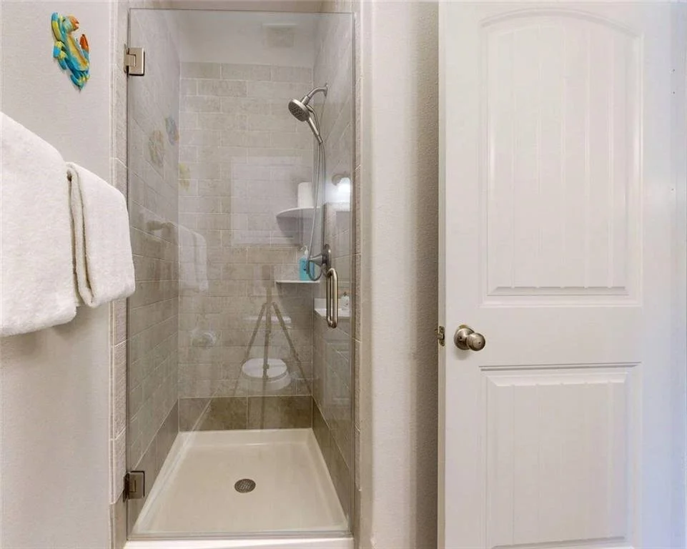 302 Beachside Townhomes 29.jpg