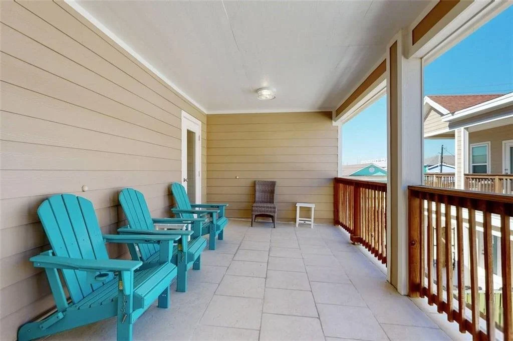 302 Beachside Townhomes 32.jpg