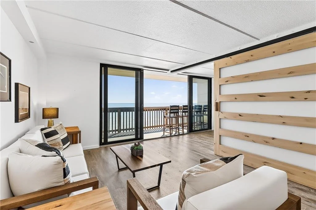 1503 Mustang Towers 3.jpg