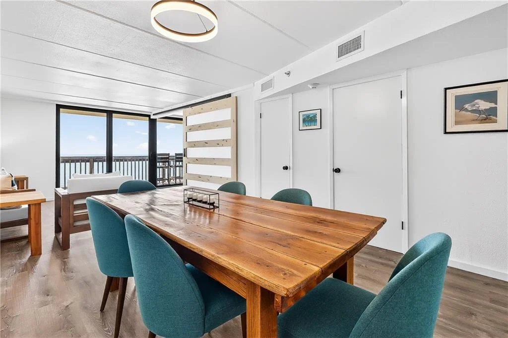 1503 Mustang Towers 9.jpg