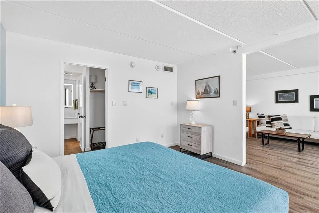 1503 Mustang Towers 19.jpg