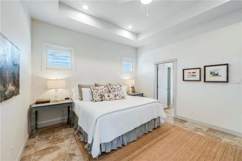 528 Channel View Dr 21.jpg