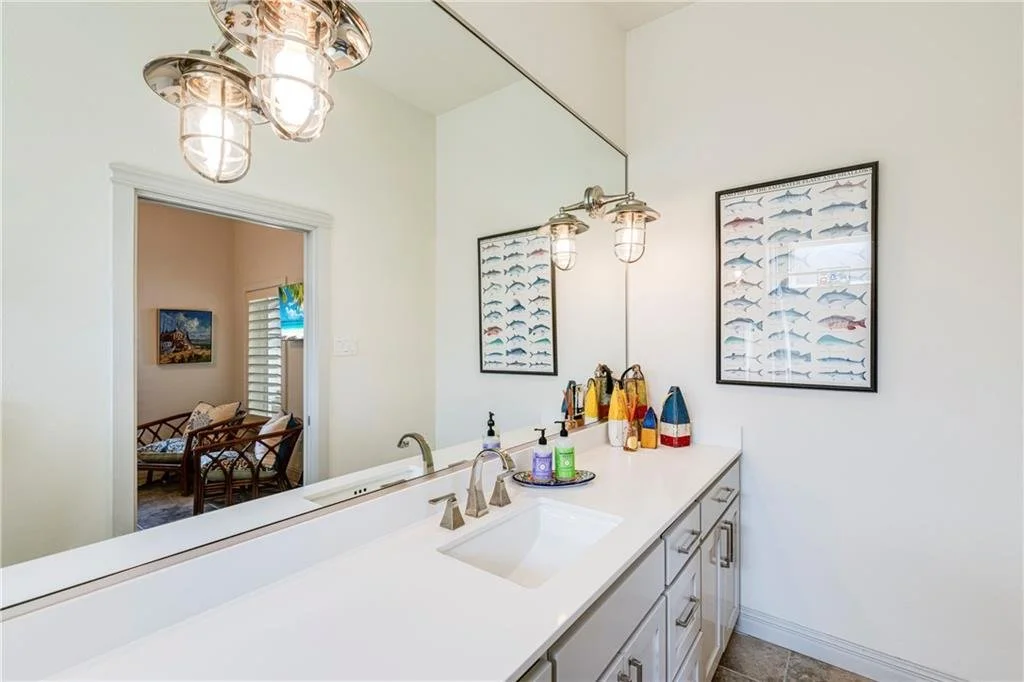 528 Channel View Dr 33.jpg