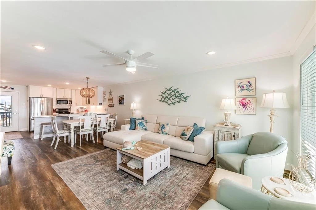 305 exec keys  2.jpg